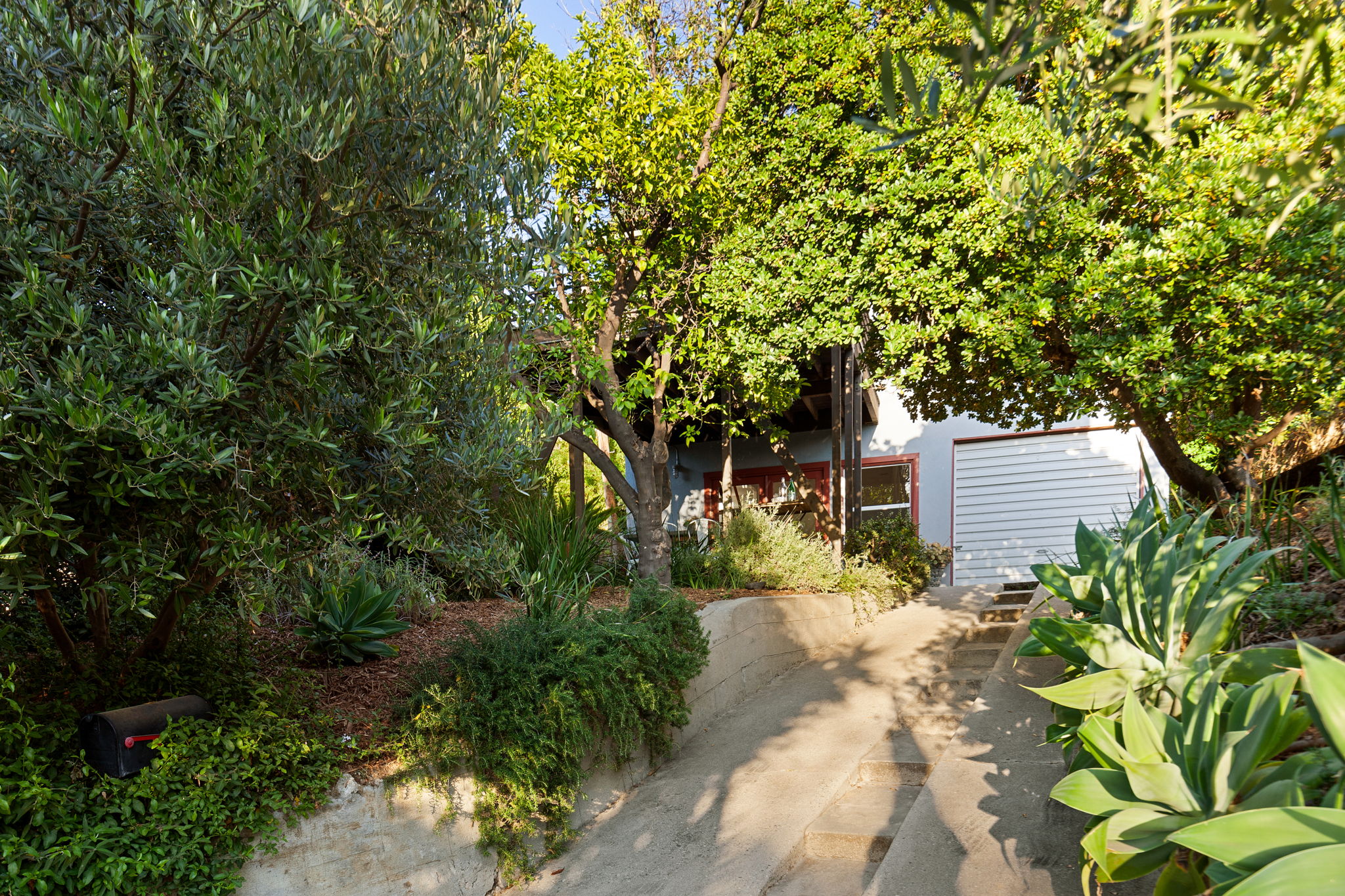 Home For Sale in Silver Lake