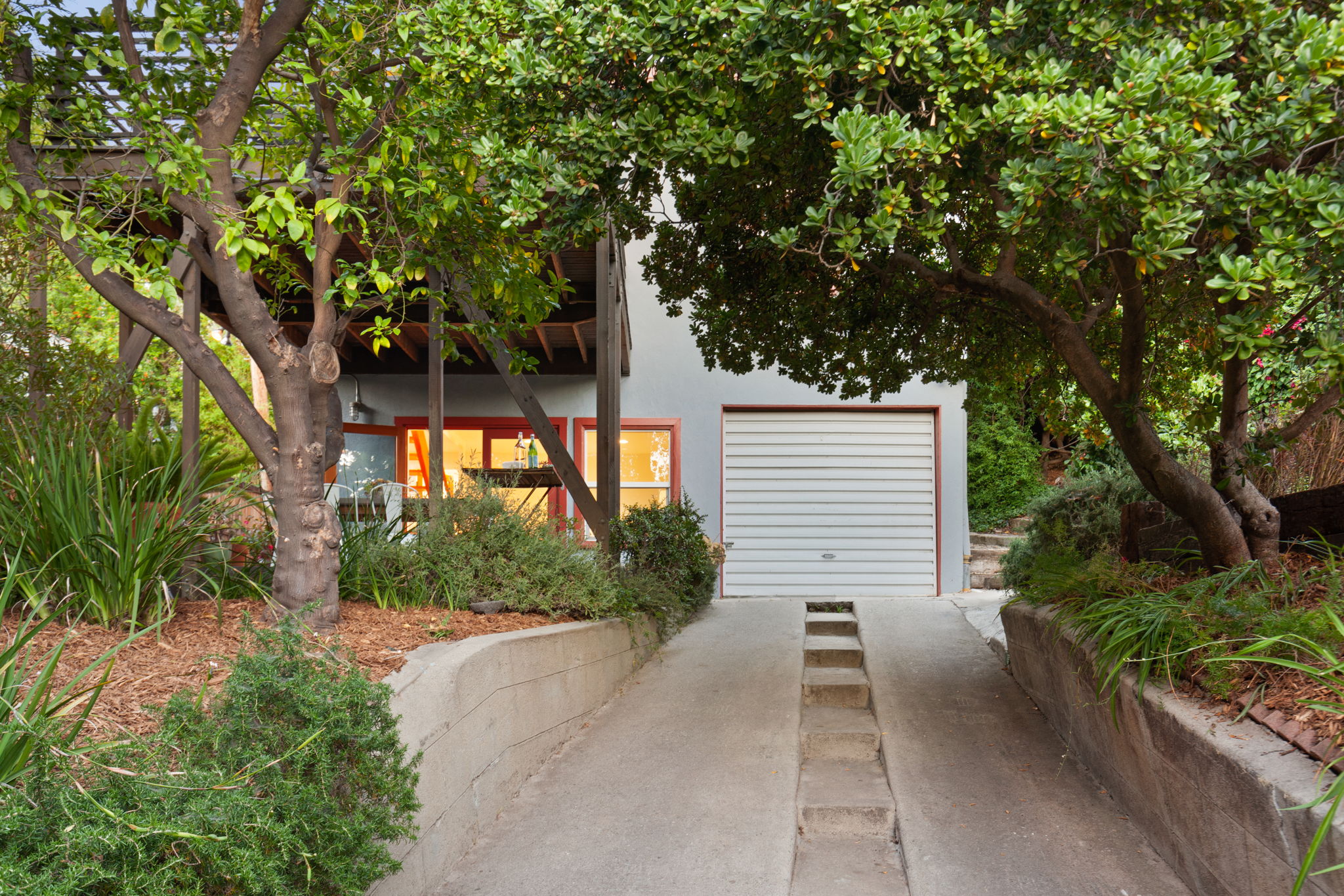 Home For Sale in Silver Lake