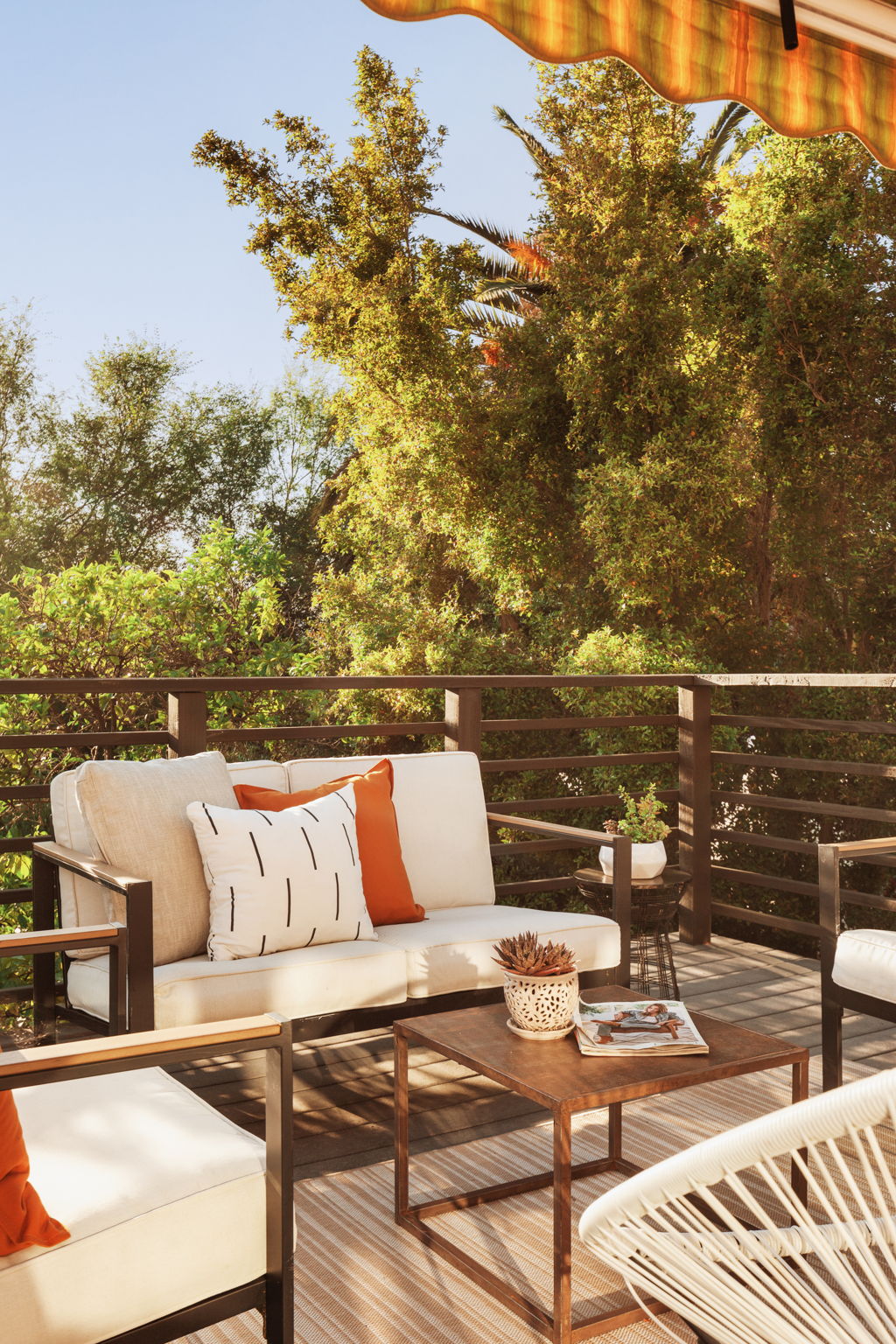 Home For Sale in Silver Lake