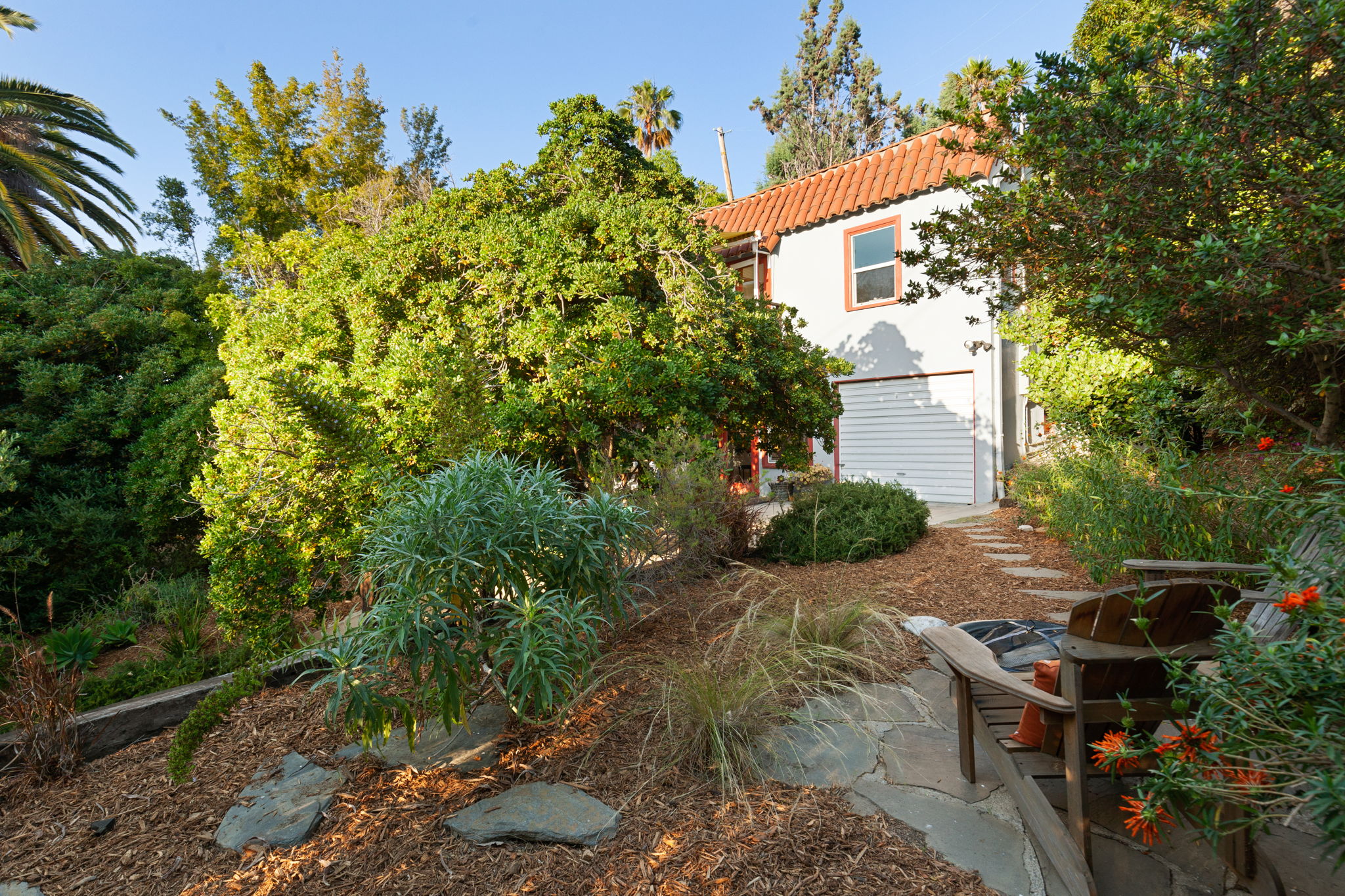 Home For Sale in Silver Lake