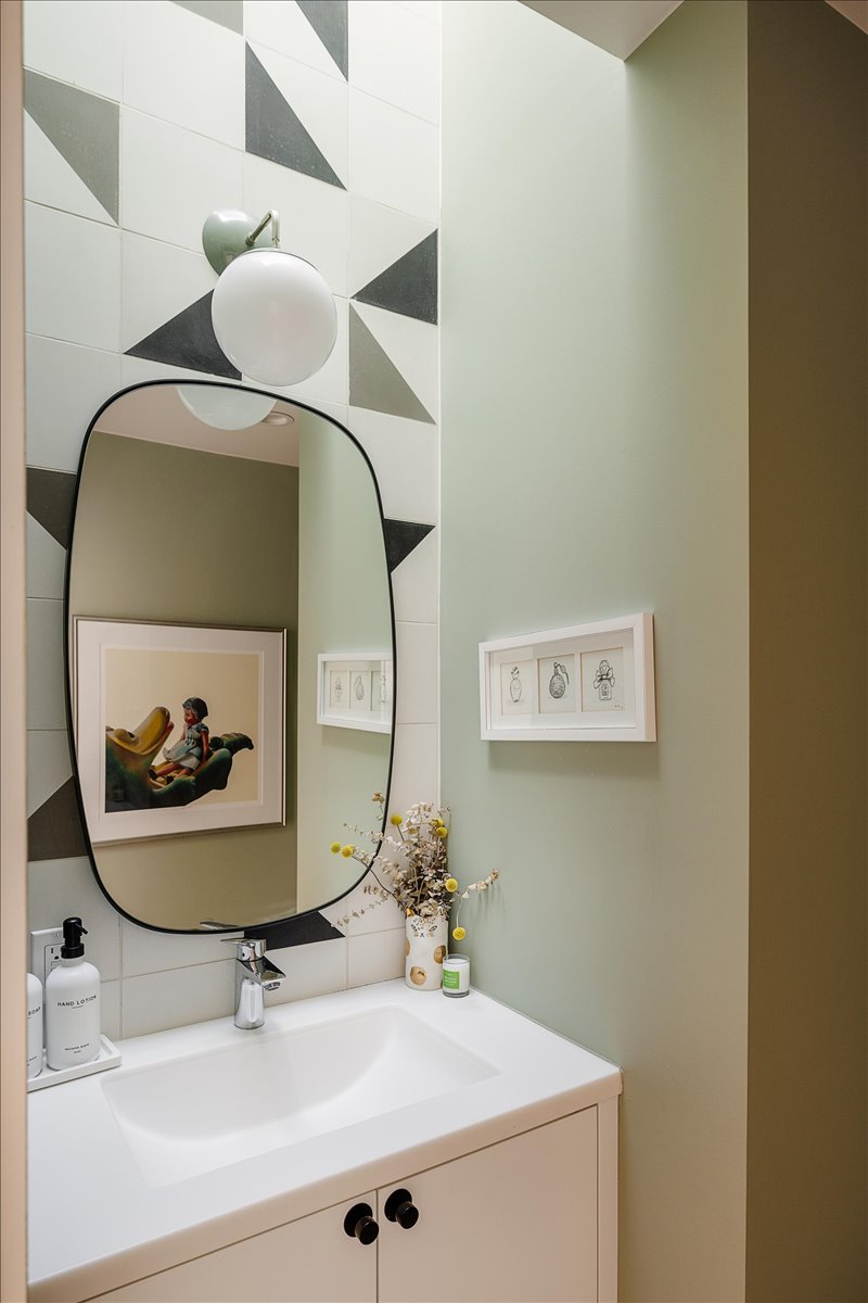 occidental powder bath