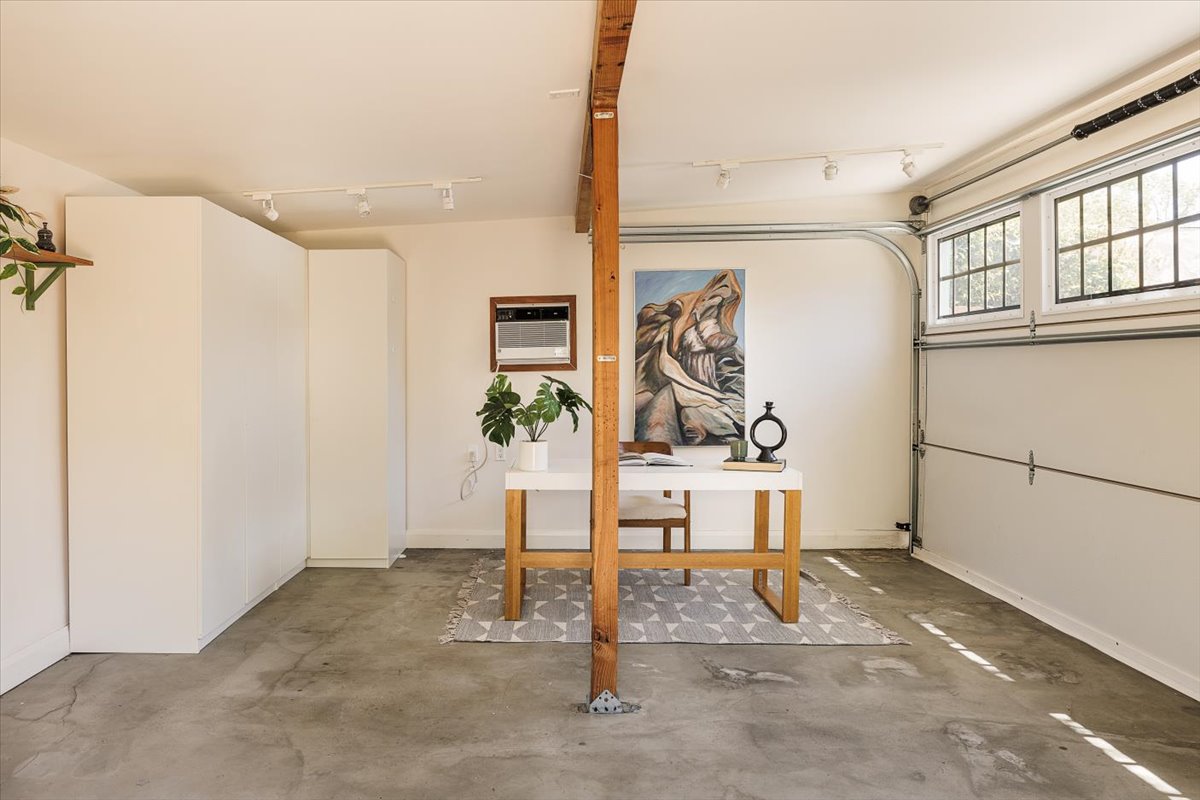 garage
