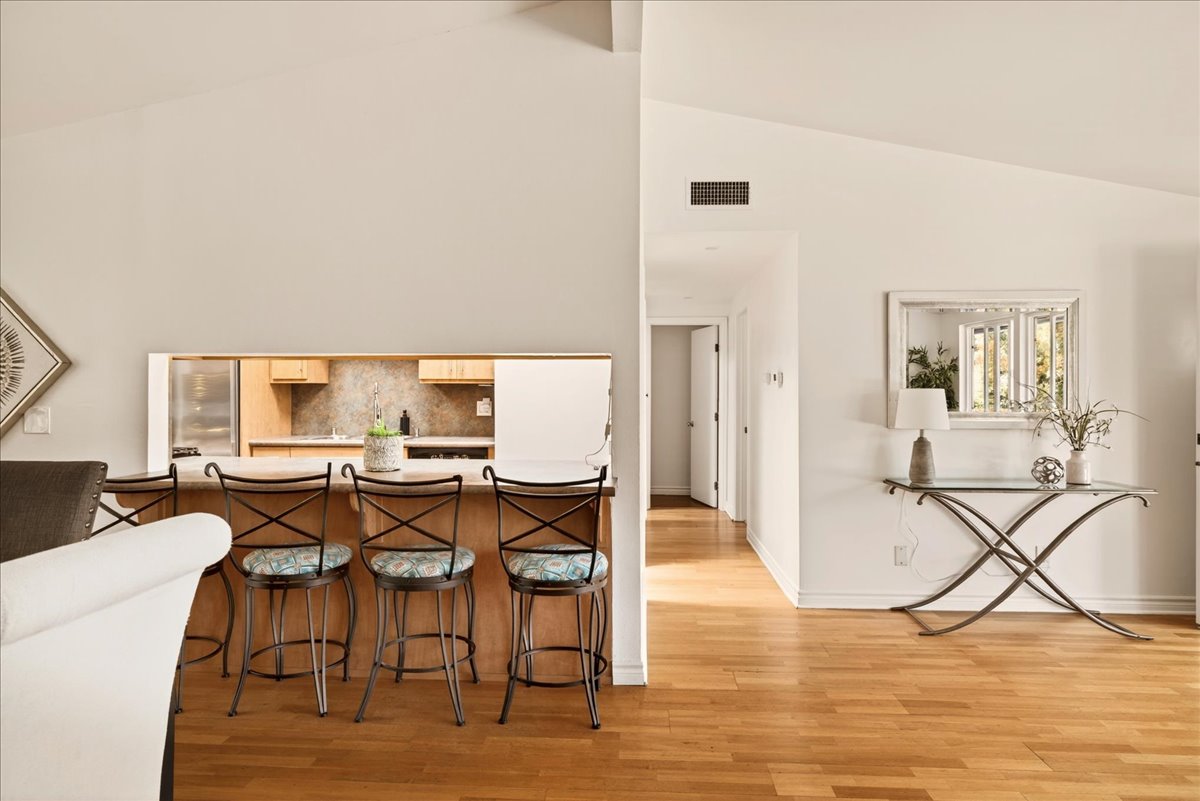 dining to kitchen