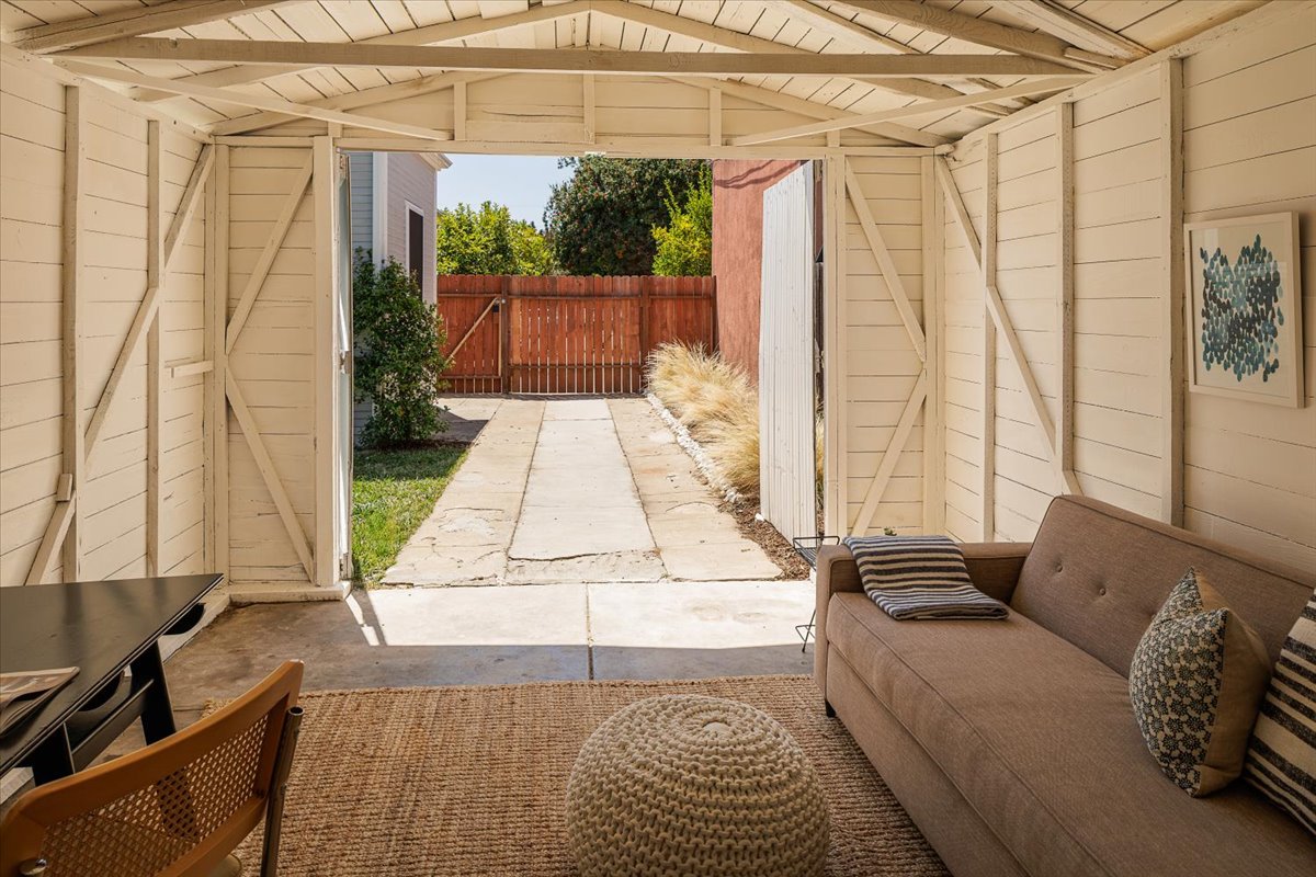 shed