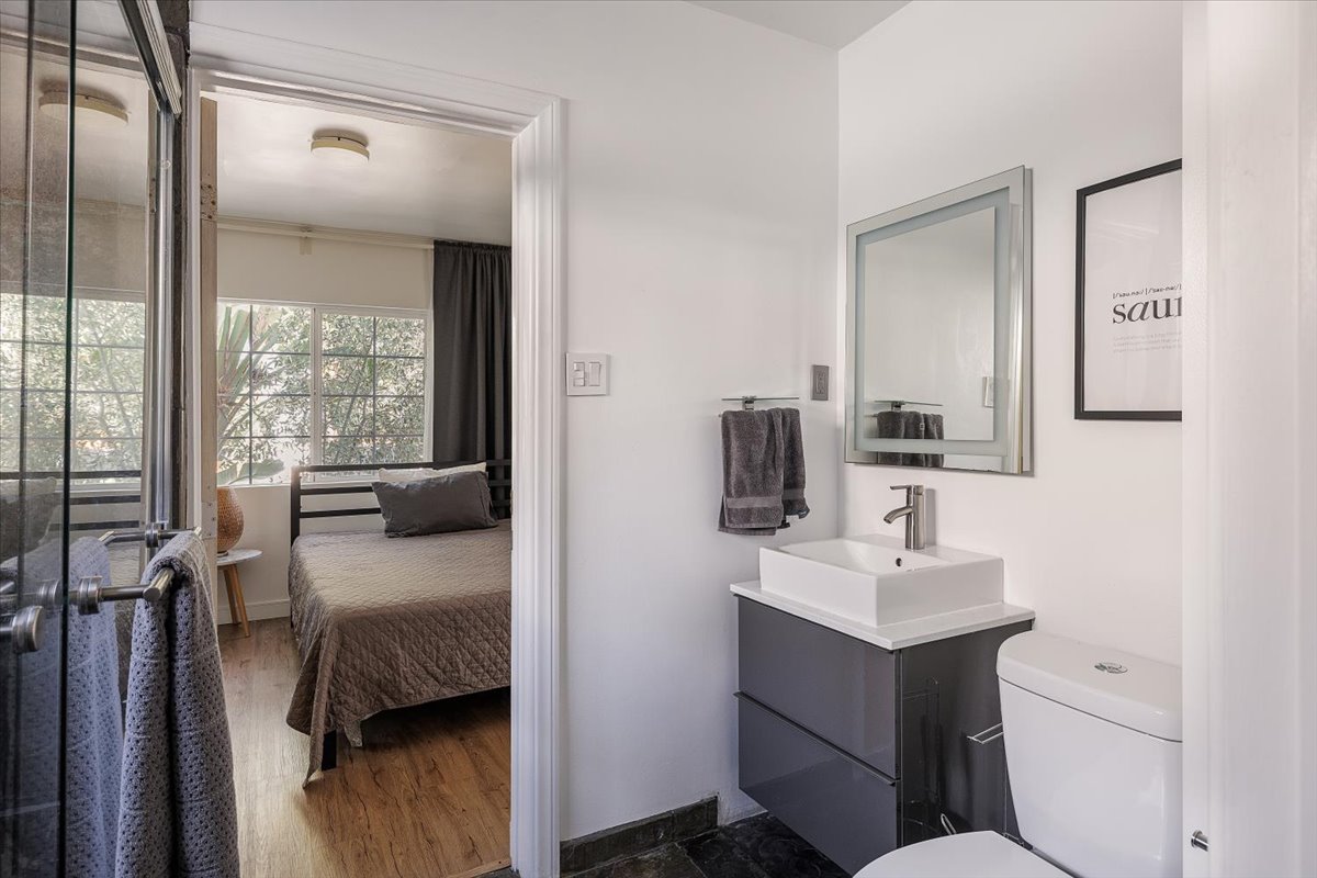 unit  bathroom