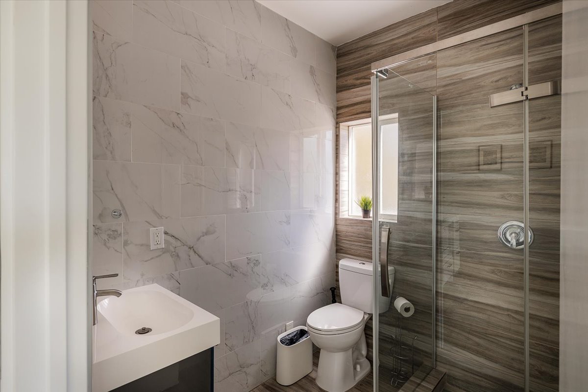 unit  bathroom